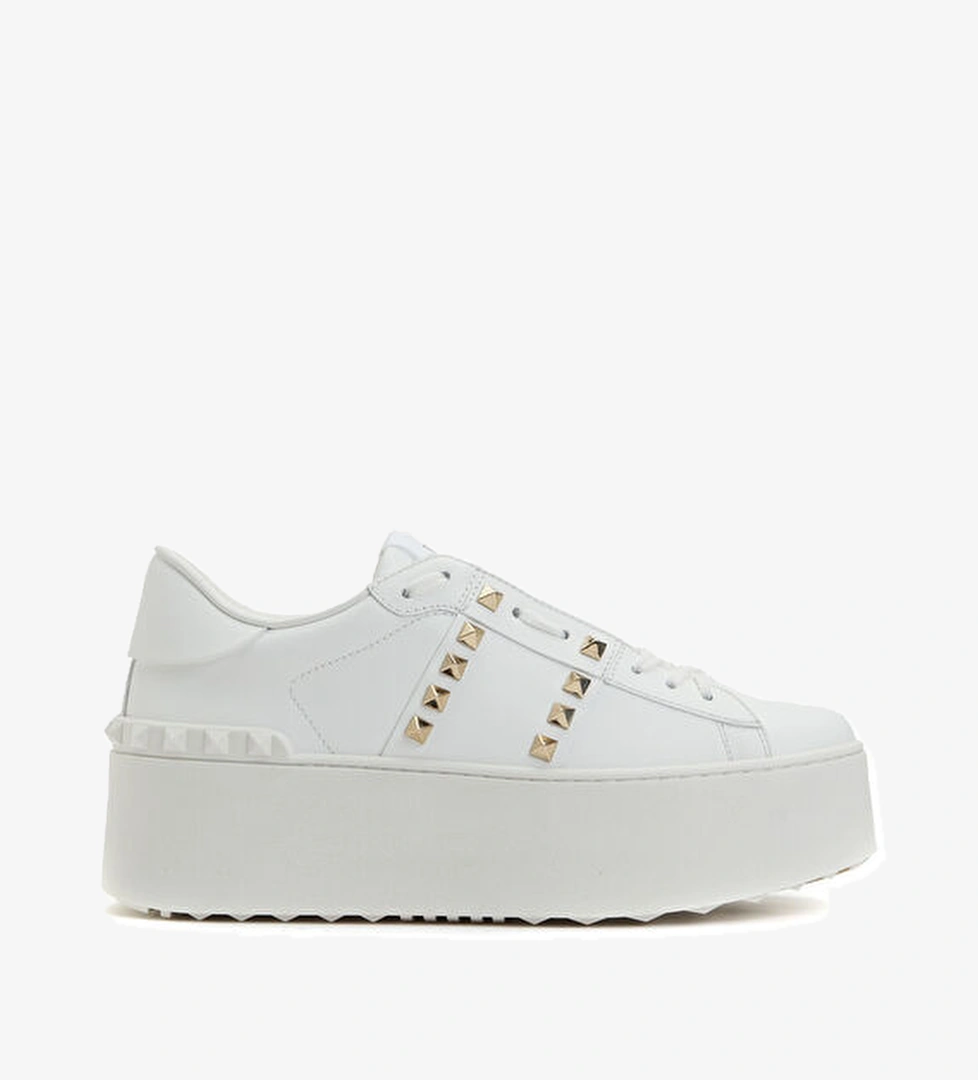 Valentino Garavani Rockstud Untitled Flatform Beyaz Deri Sneaker model görseli