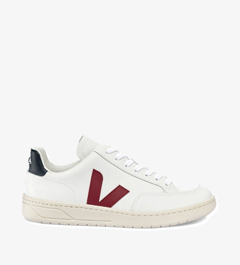 Veja V 12 Beyaz Erkek Deri Sneaker model görseli