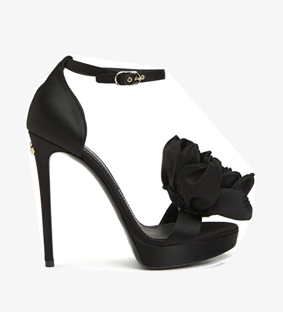 Siyah Gül Detaylı Topuklu Gece Ayakkabı - Görsel 1