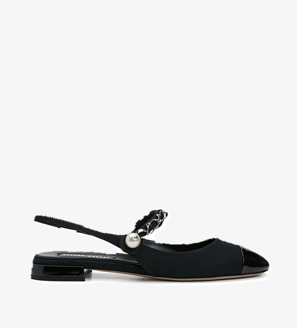 Siyah Zincir Detaylı Kadın Babet - Görsel 1