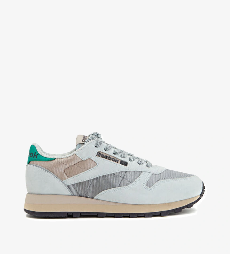Reebok Classic Beyaz Gri Kadın Sneaker model görseli
