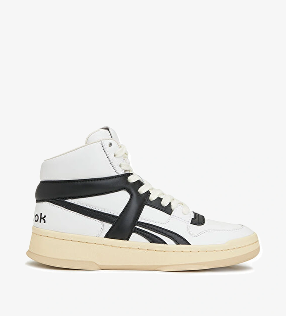 Reebok Siyah Beyaz Logolu Kadın Deri Sneaker model görseli