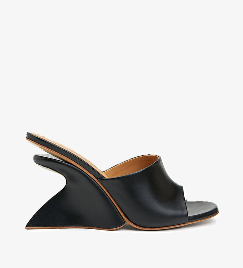 Siyah Kadın Deri Terlik - Görsel 1