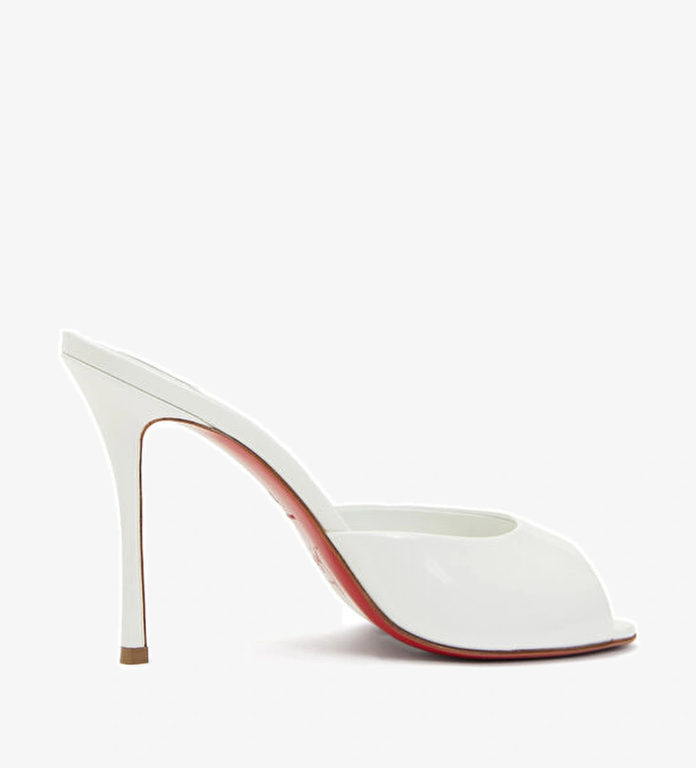 Christian Louboutin Me Dolly Beyaz Topuklu Rugan Terlik model görseli