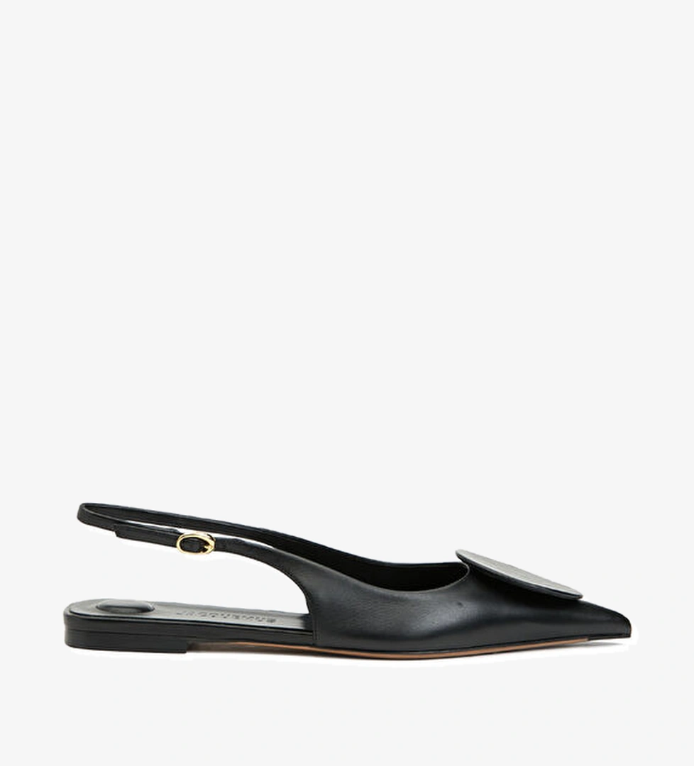 Jacquemus Siyah Toka Detaylı Deri Babet model görseli