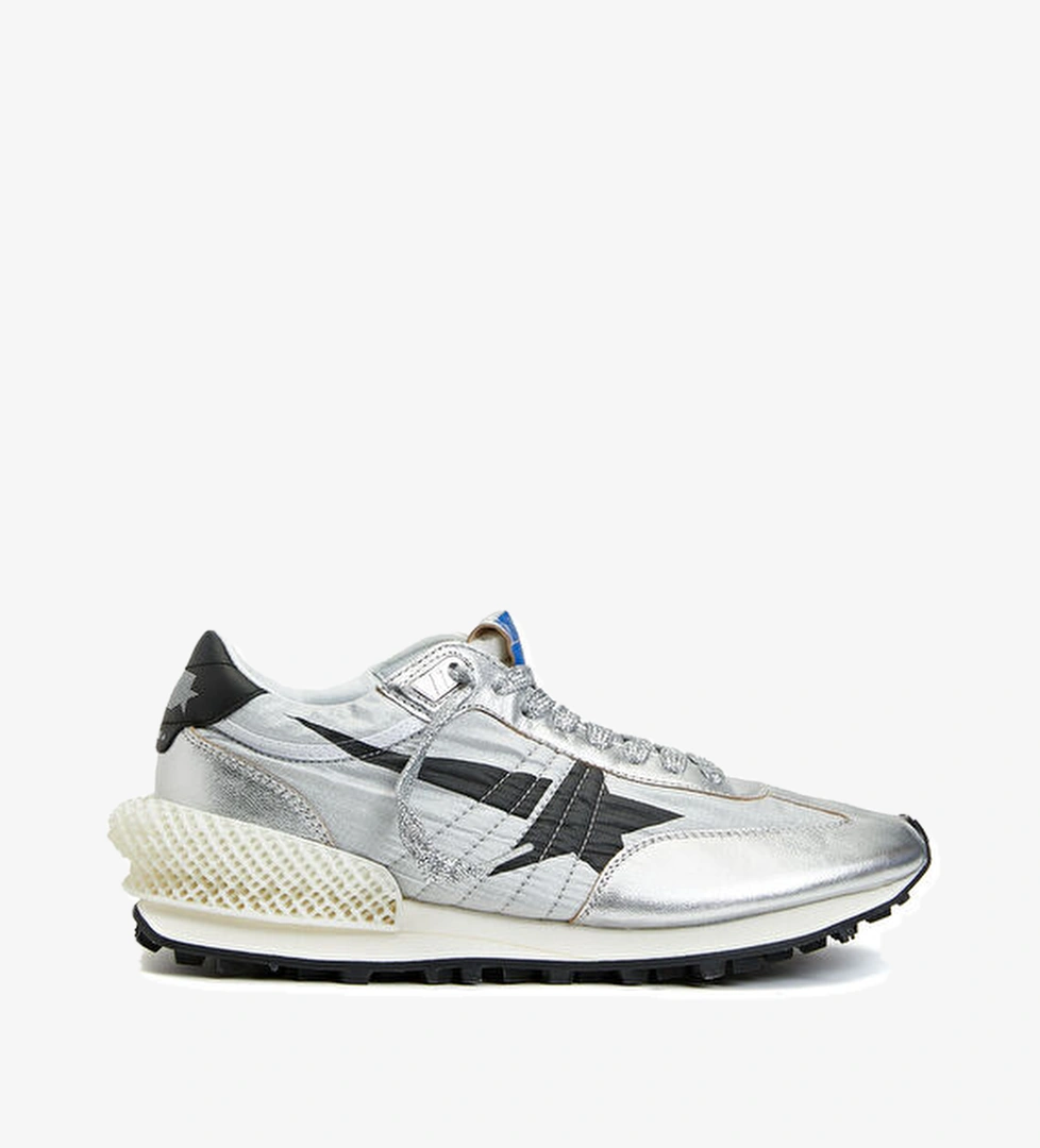 Golden Goose Marathon Silver Kadın Sneaker model görseli