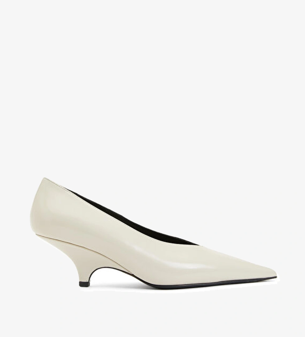 Toteme Krem Deri Topuklu Ayakkabı model görseli