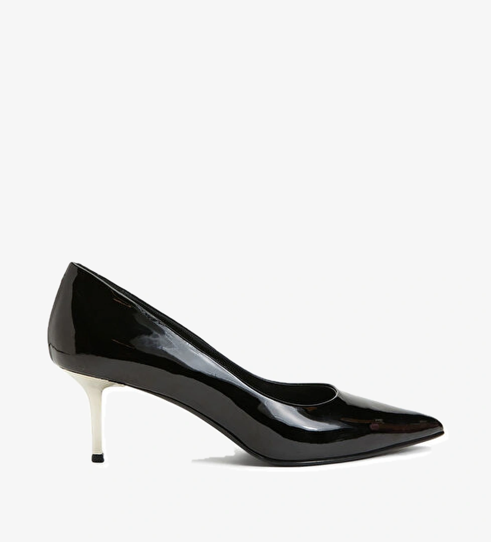Network Siyah Deri Pump model görseli