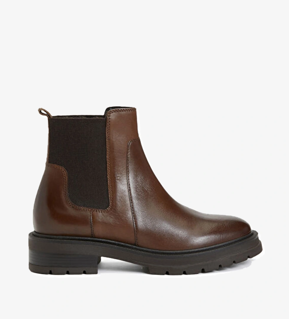 Divarese Kahverengi Kadın Deri Bot model görseli