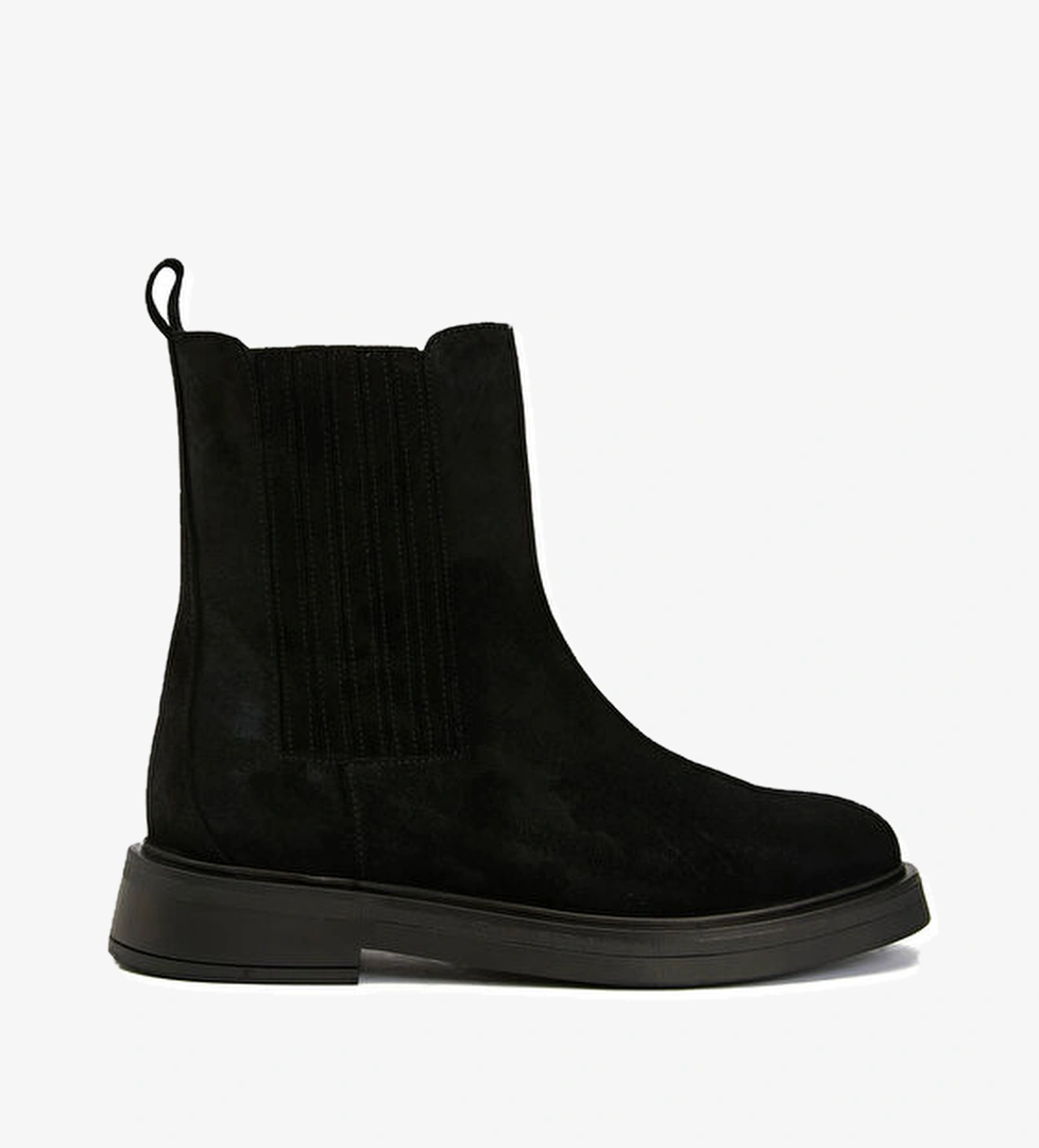 Beymen Club Siyah Kadın Deri Bot model görseli