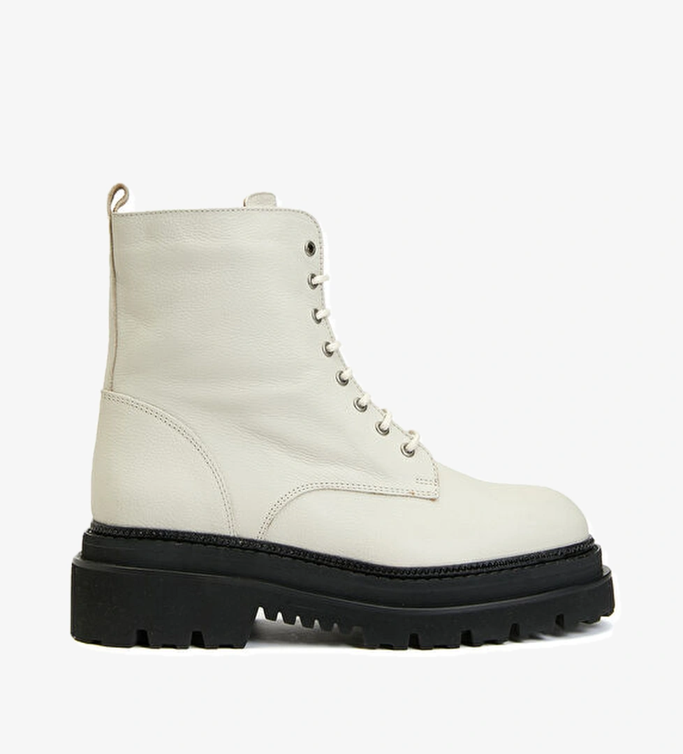 Beymen Club Taş Kadın Deri Bot model görseli