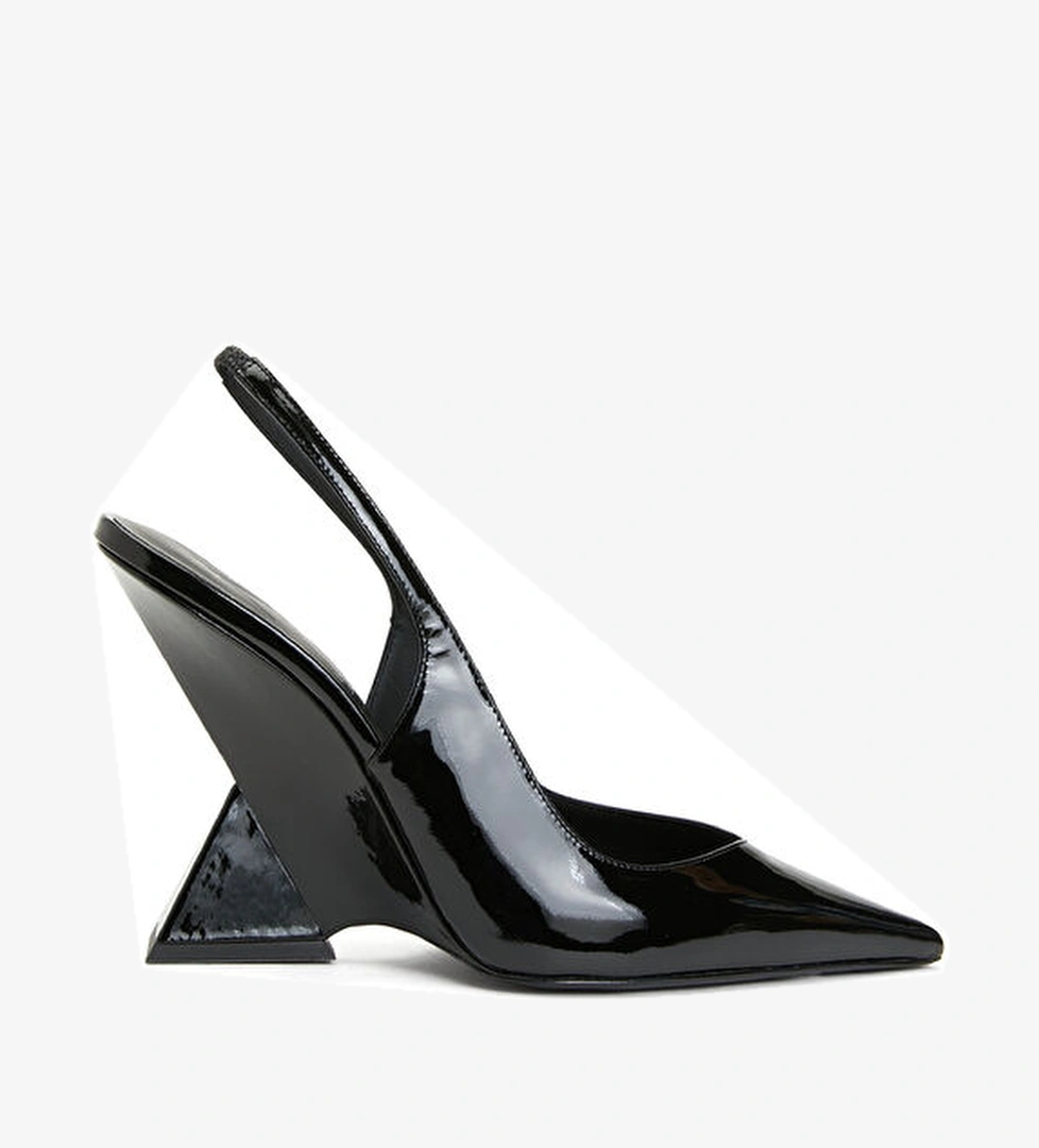 The Attico Siyah Deri Topuklu Ayakkabı model görseli