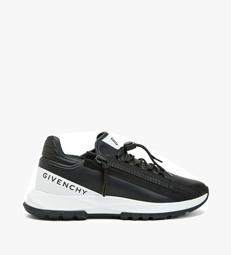 Givenchy Spectre Siyah Beyaz Erkek Sneaker model görseli