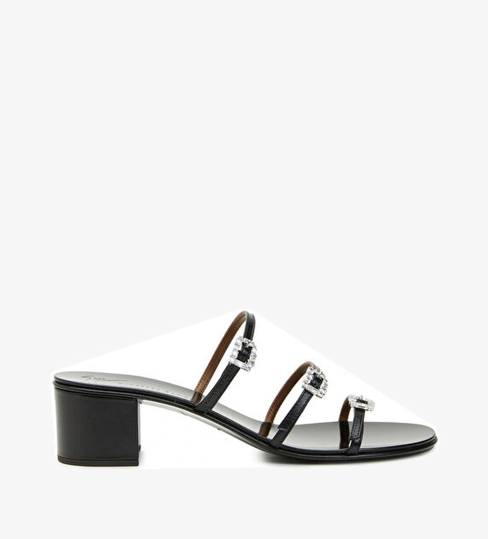 Siyah Kadın Deri Sandalet - Görsel 1