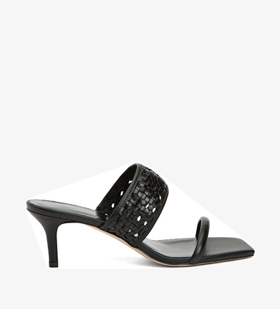 Beymen Collection Siyah Kadın Deri Terlik model görseli