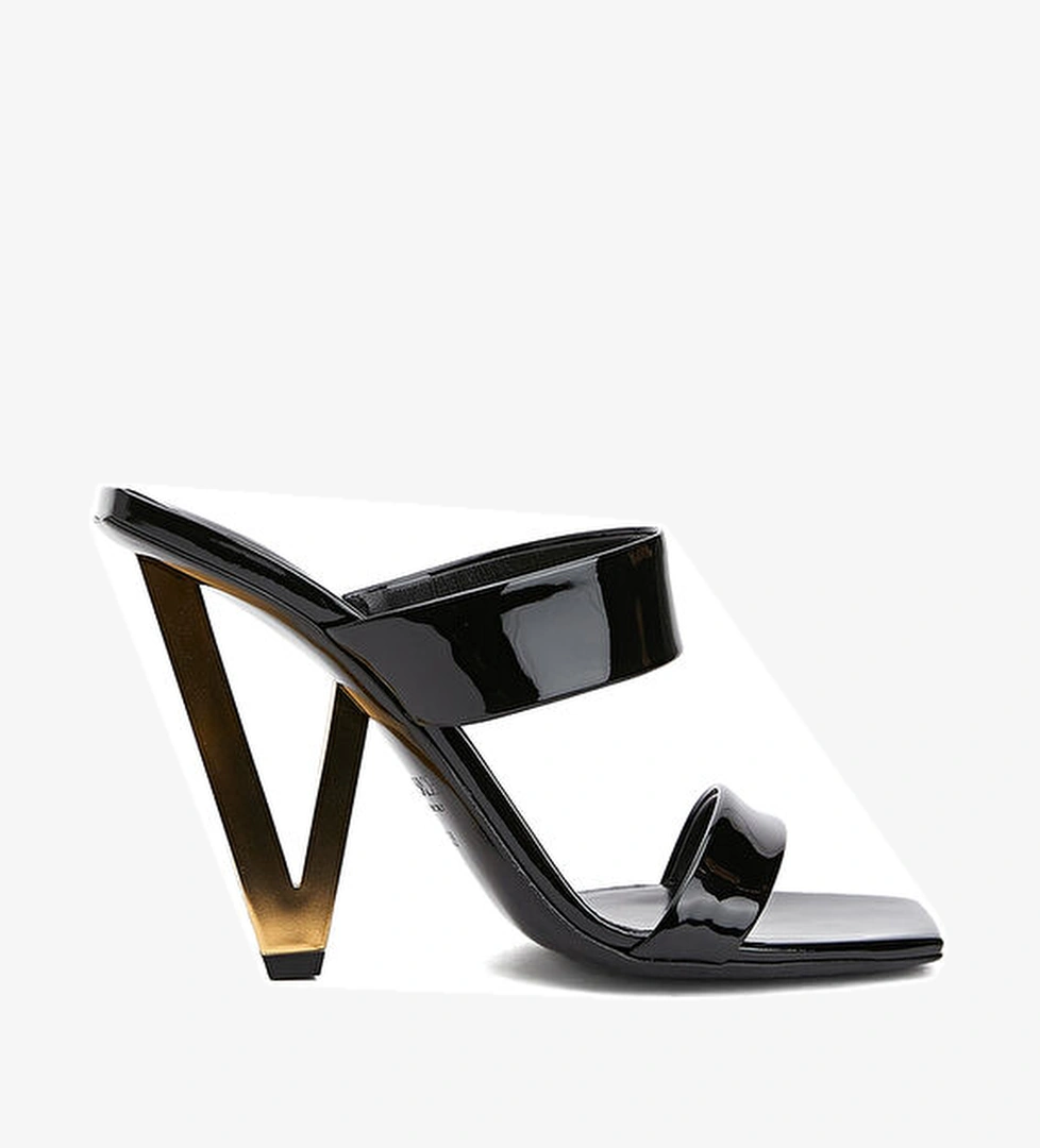 Versace Siyah Kadın Deri Terlik model görseli