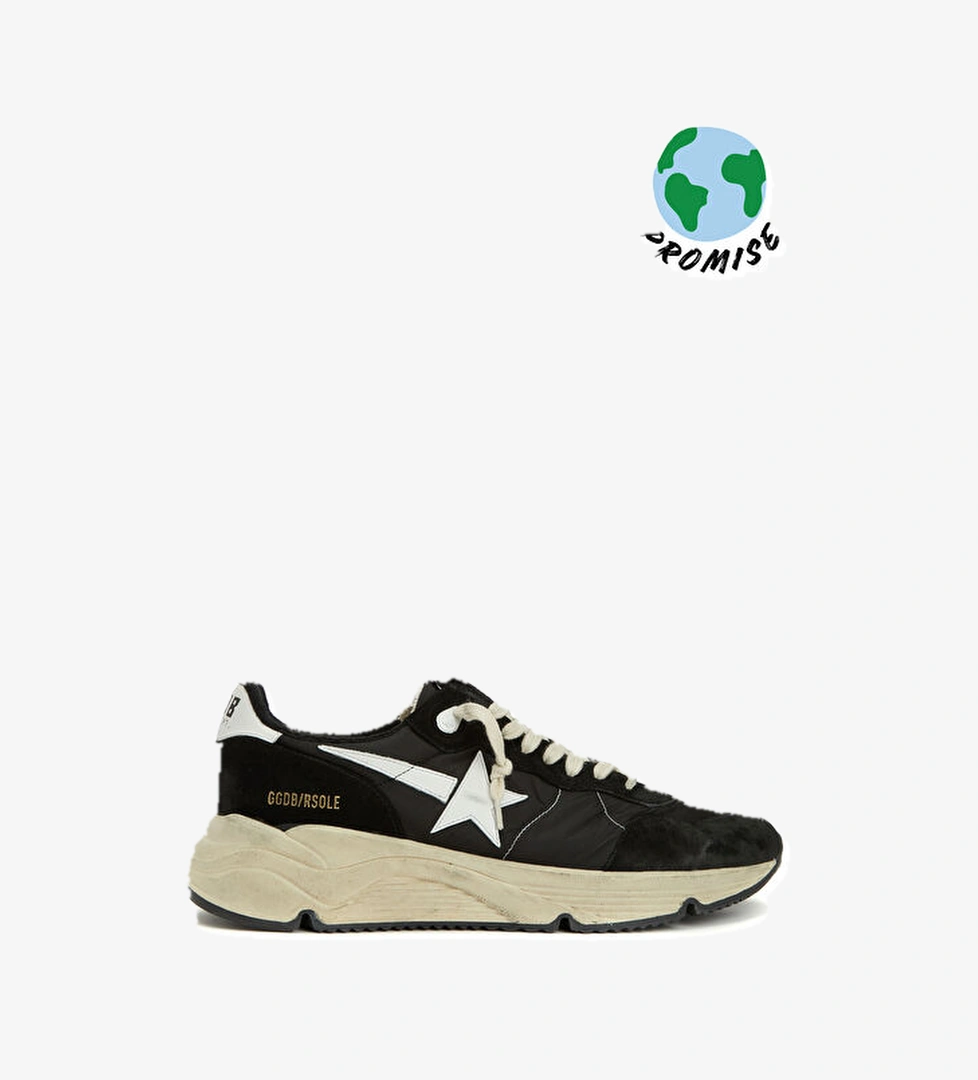 Golden Goose Running Sole Siyah Beyaz Erkek Sneaker model görseli