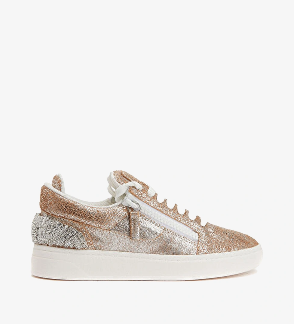 Giuseppe Zanotti Giuseppe Zanotti Dokulu