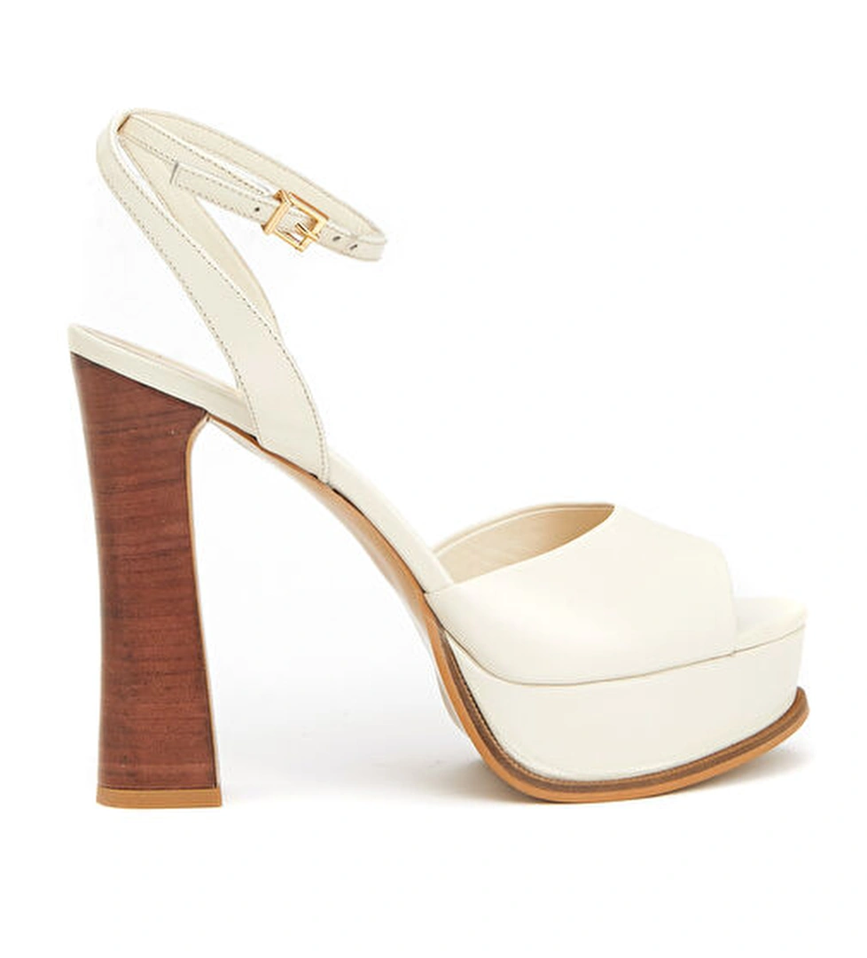 George Hogg Kırık Beyaz Kadın Deri Sandalet model görseli