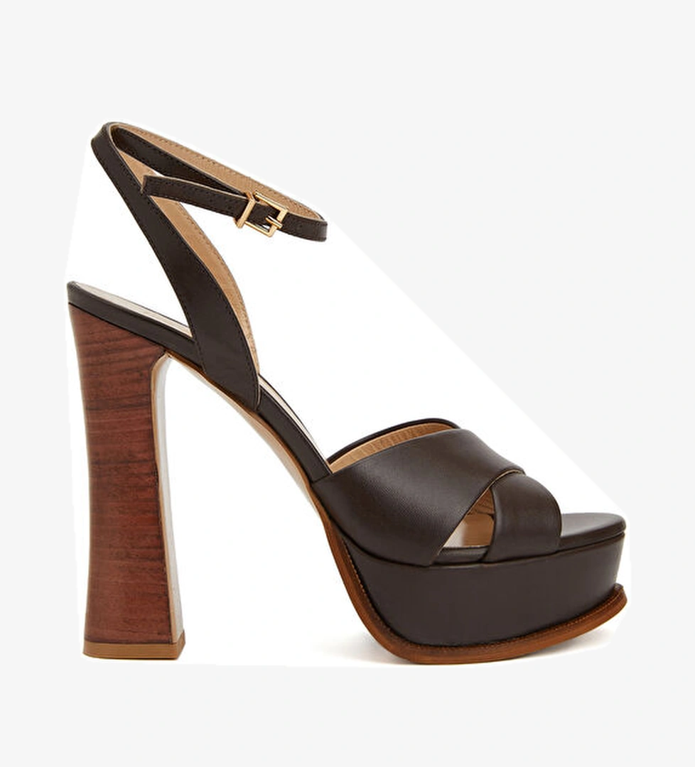 Network Kahverengi Kadın Deri Sandalet model görseli