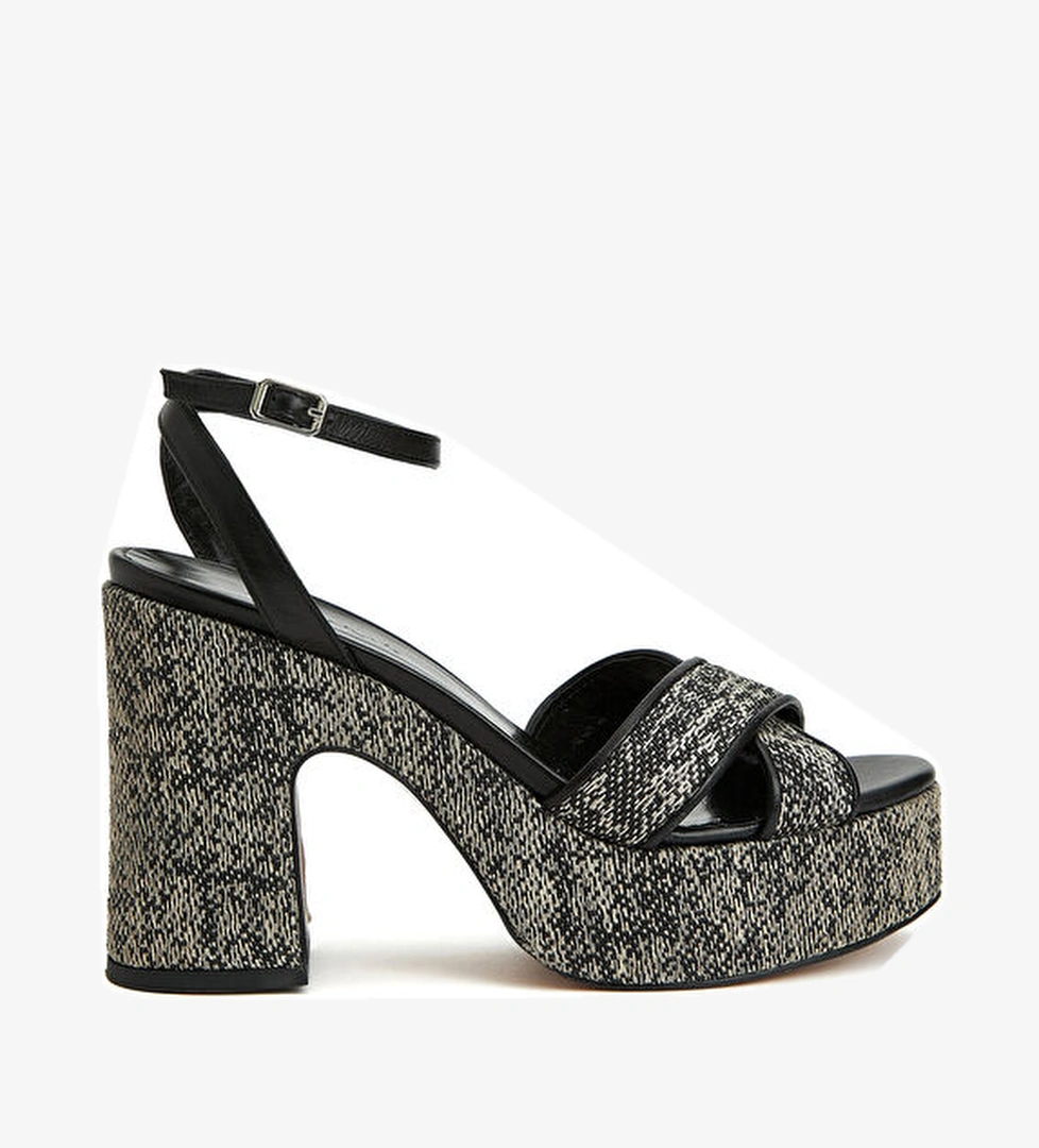 Network Siyah Kadın Sandalet model görseli