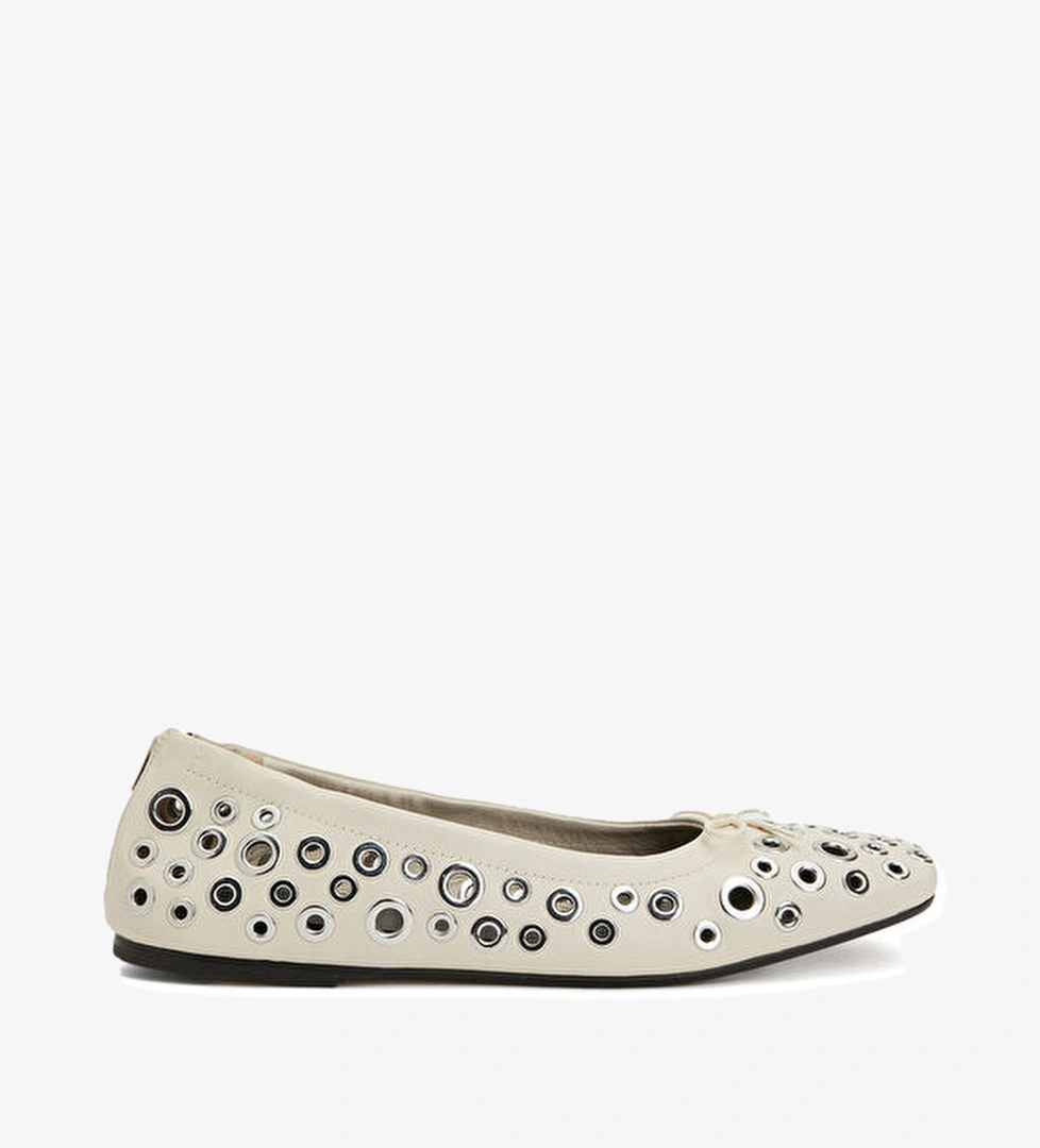 Golden Goose Krem Deri Babet model görseli