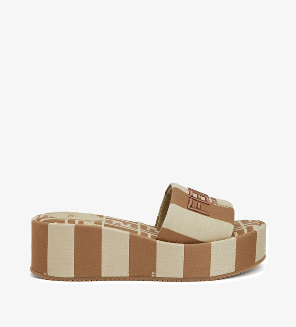 Bej Kadın Terlik - Görsel 1