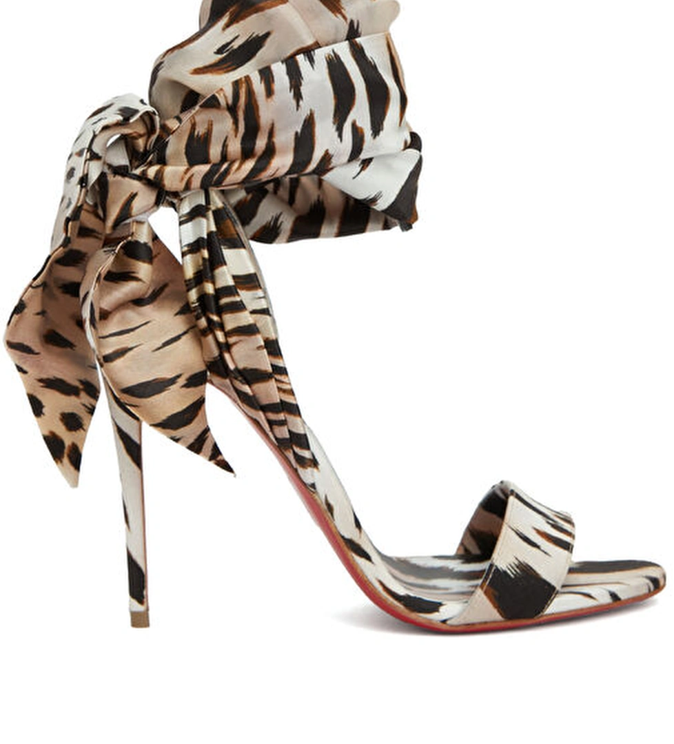 Christian Louboutin Leopar Kadın İpek Sandalet model görseli