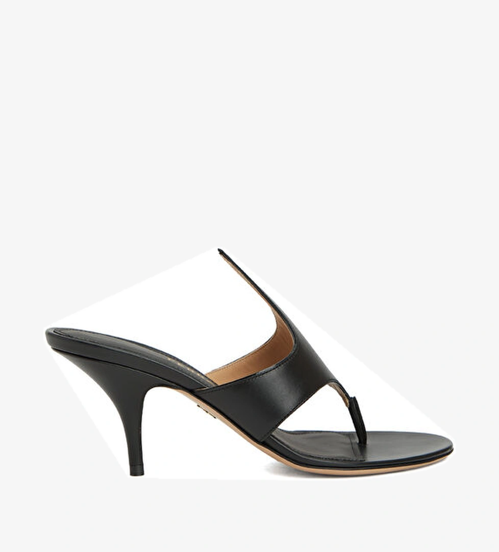 Ferragamo Siyah Kadın Deri Terlik model görseli