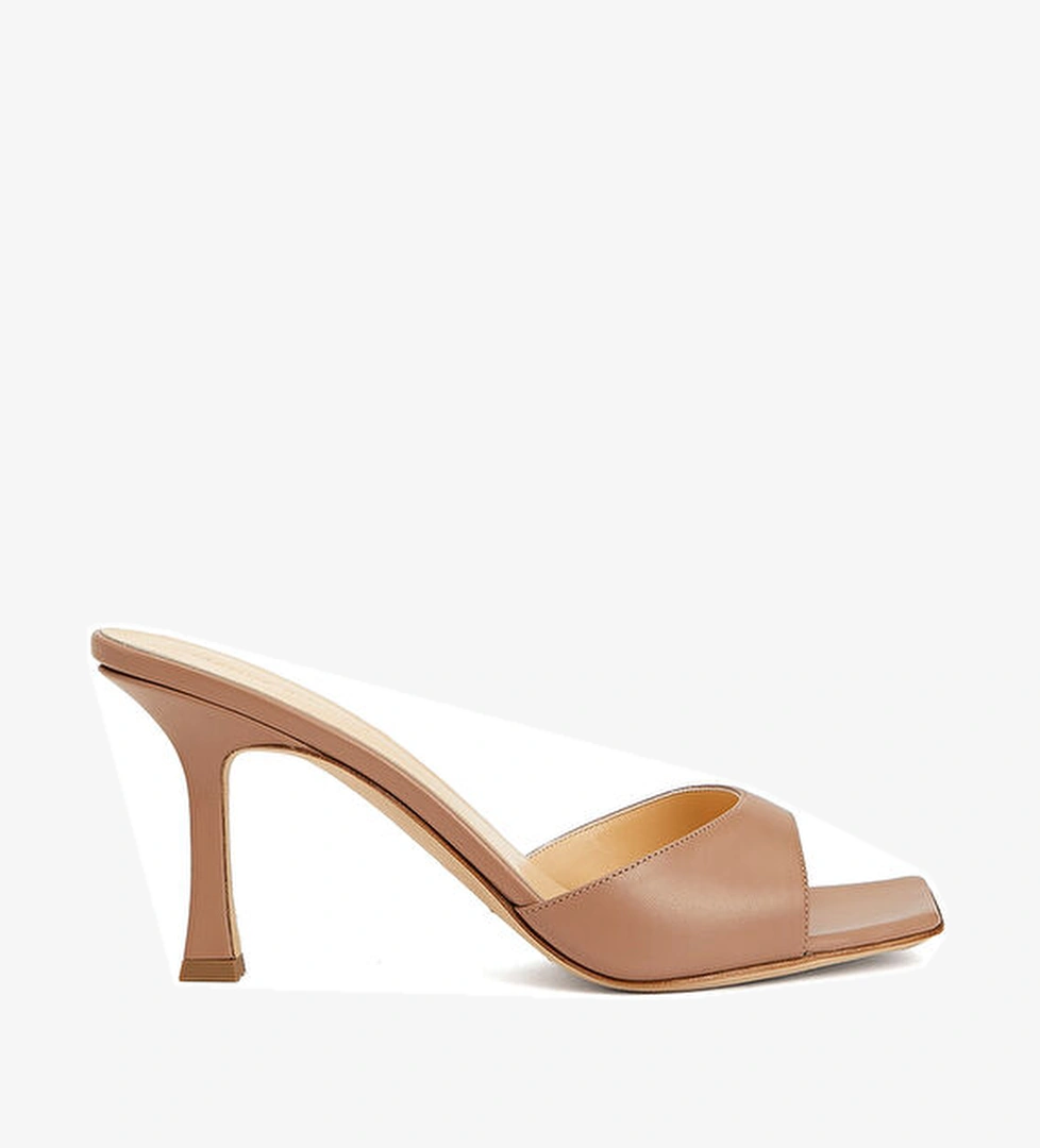 Magda Butrym Bej Kadın Deri Terlik model görseli