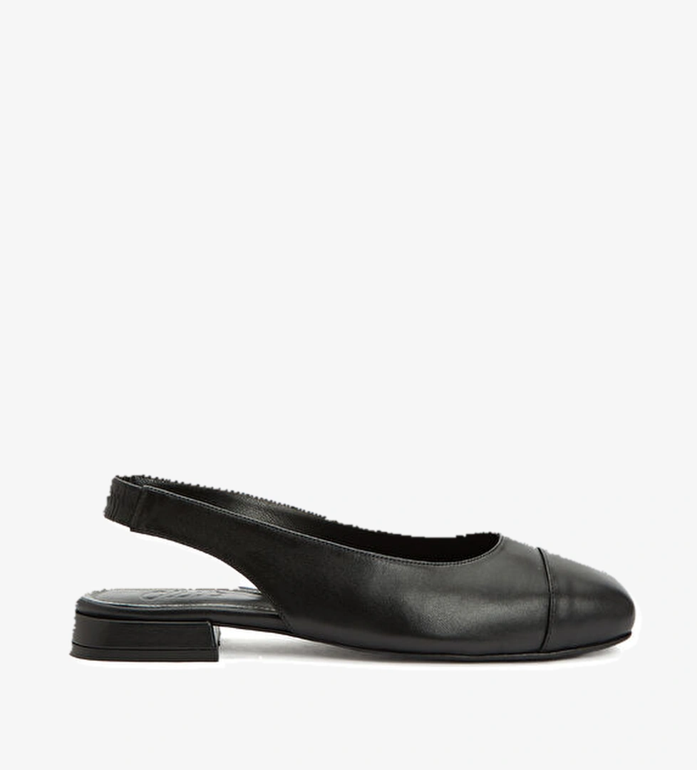 Beymen Club Siyah Deri Babet model görseli