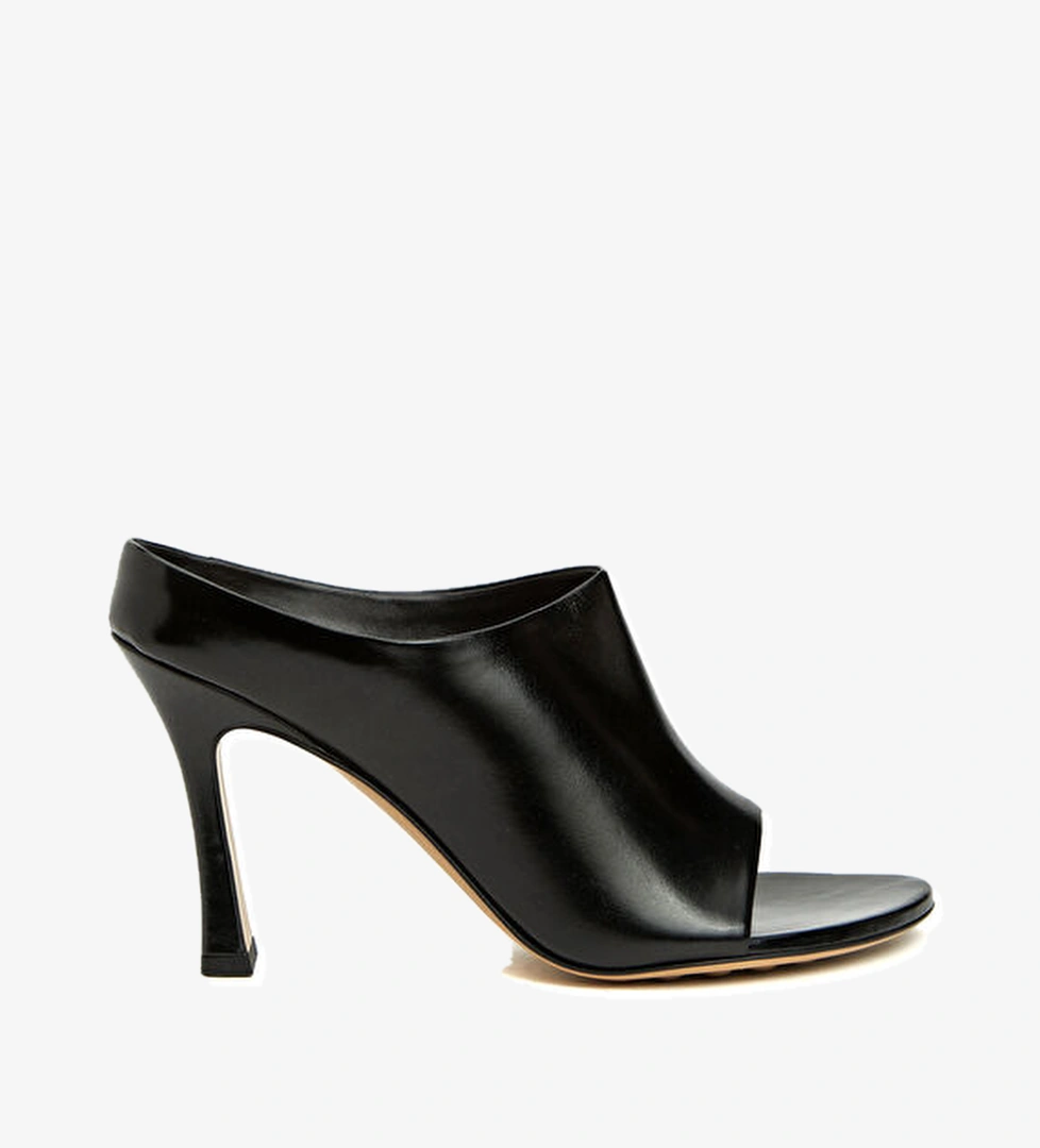 Bottega Veneta Rana Siyah Kadın Deri Terlik model görseli