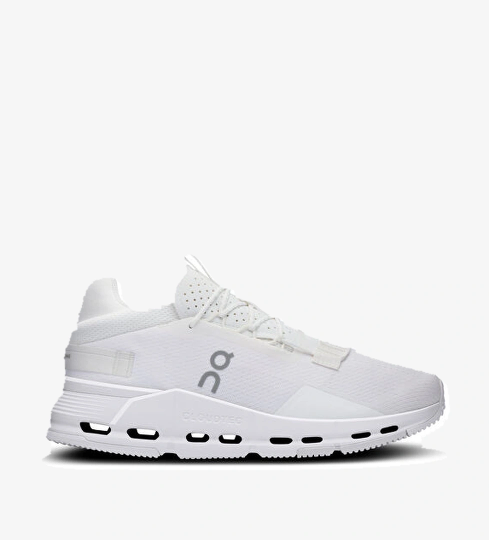 On Cloudnova 2 Beyaz Kadın Sneaker model görseli