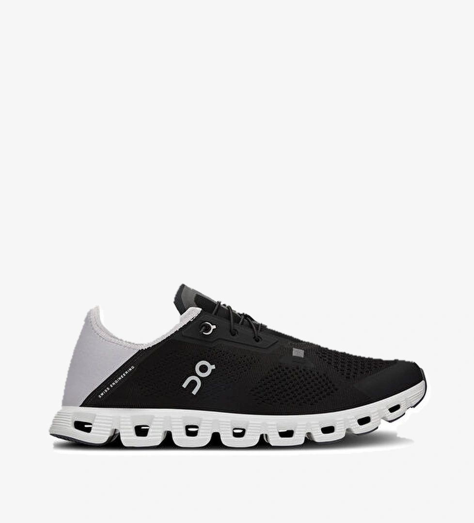 On Cloud 5 Coast Siyah Erkek Sneaker model görseli