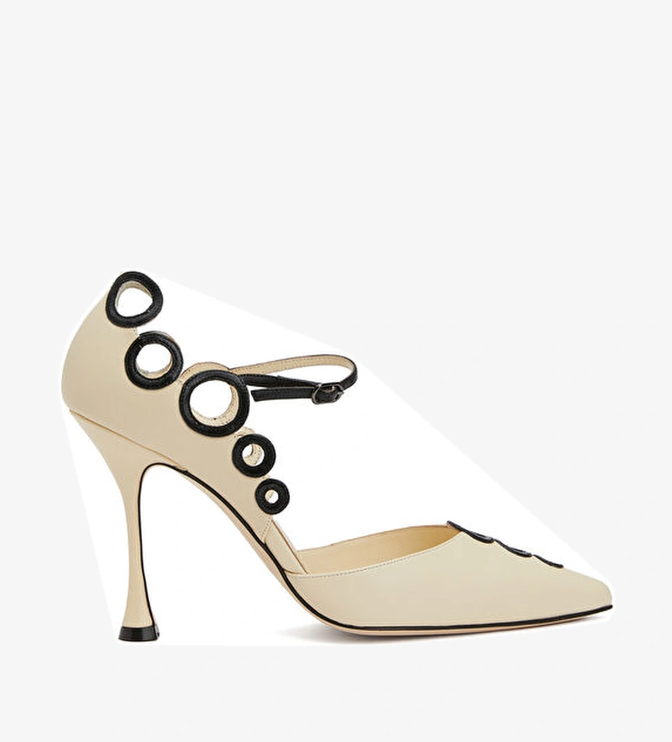 Manolo Blahnik Akrabak Ekru Deri Topuklu Ayakkabı model görseli