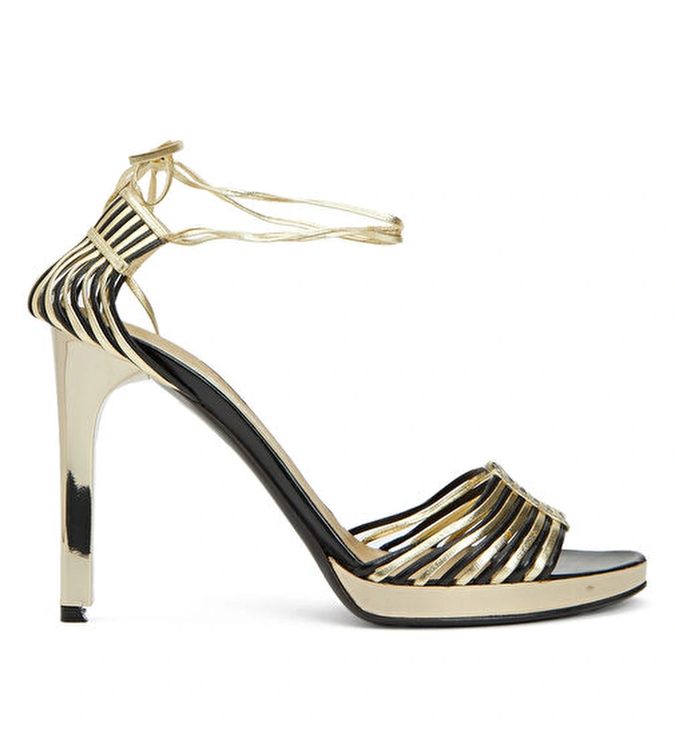 Valentino Garavani Topuklu Ayakkabı - Görsel 1