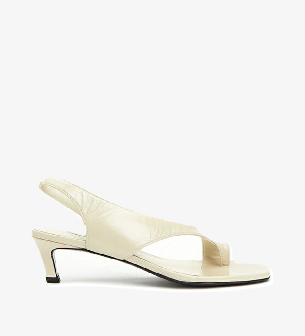 Toteme Beyaz Kadın Deri Sandalet model görseli