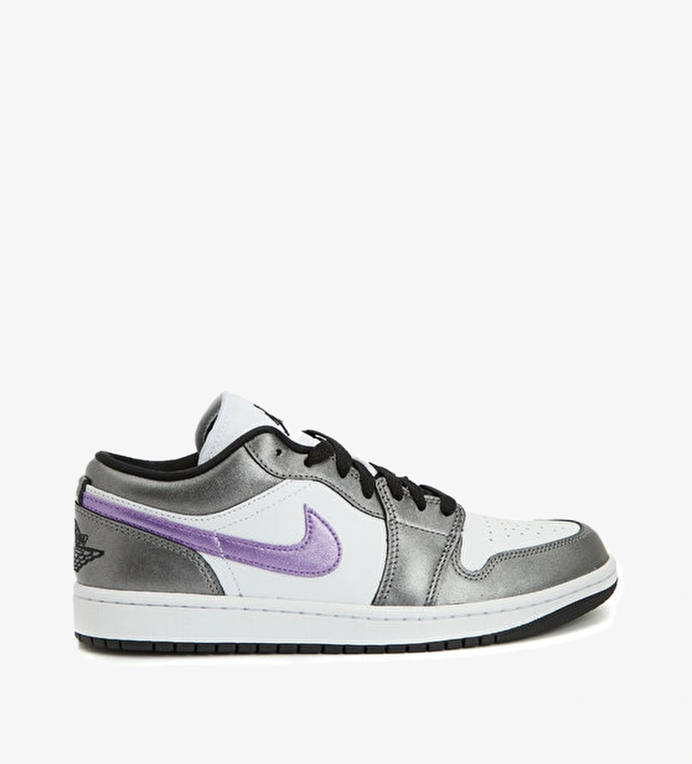 Nike Air Jordan 1 Low Beyaz Kadın Deri Sneaker model görseli