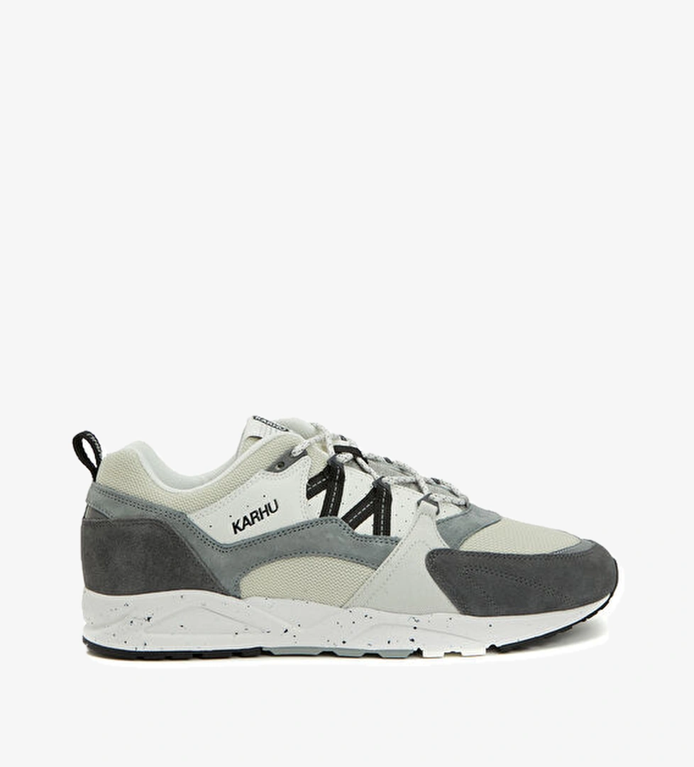 Karhu Fusion Gri Erkek Deri Sneaker model görseli