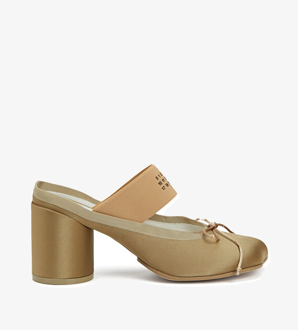 Bej Kadın Terlik - Görsel 1