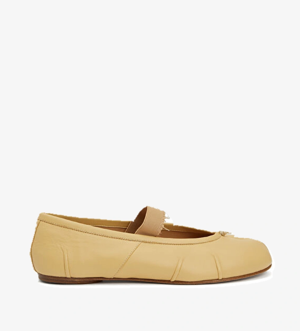 Maison Margiela Tabi Nude Deri Babet model görseli