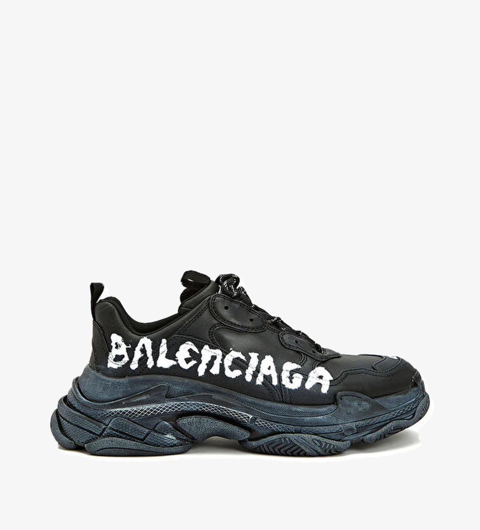 Balenciaga Triple S Siyah Erkek Sneaker model görseli