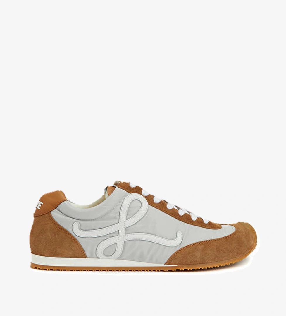 Loewe Ballet Runner 2.0 Gri Bej Erkek Deri Sneaker model görseli