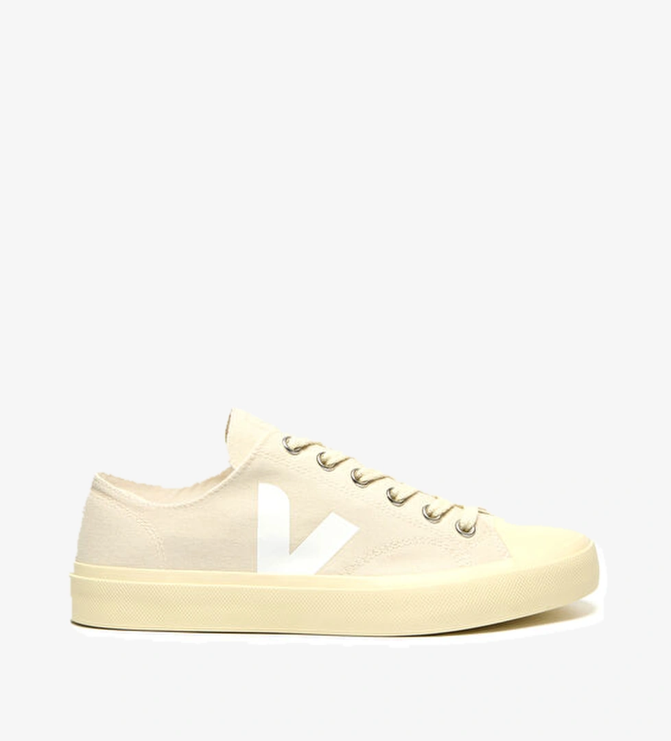 Veja Wata II Bej Kadın Organik Pamuk Kanvas Sneaker model görseli