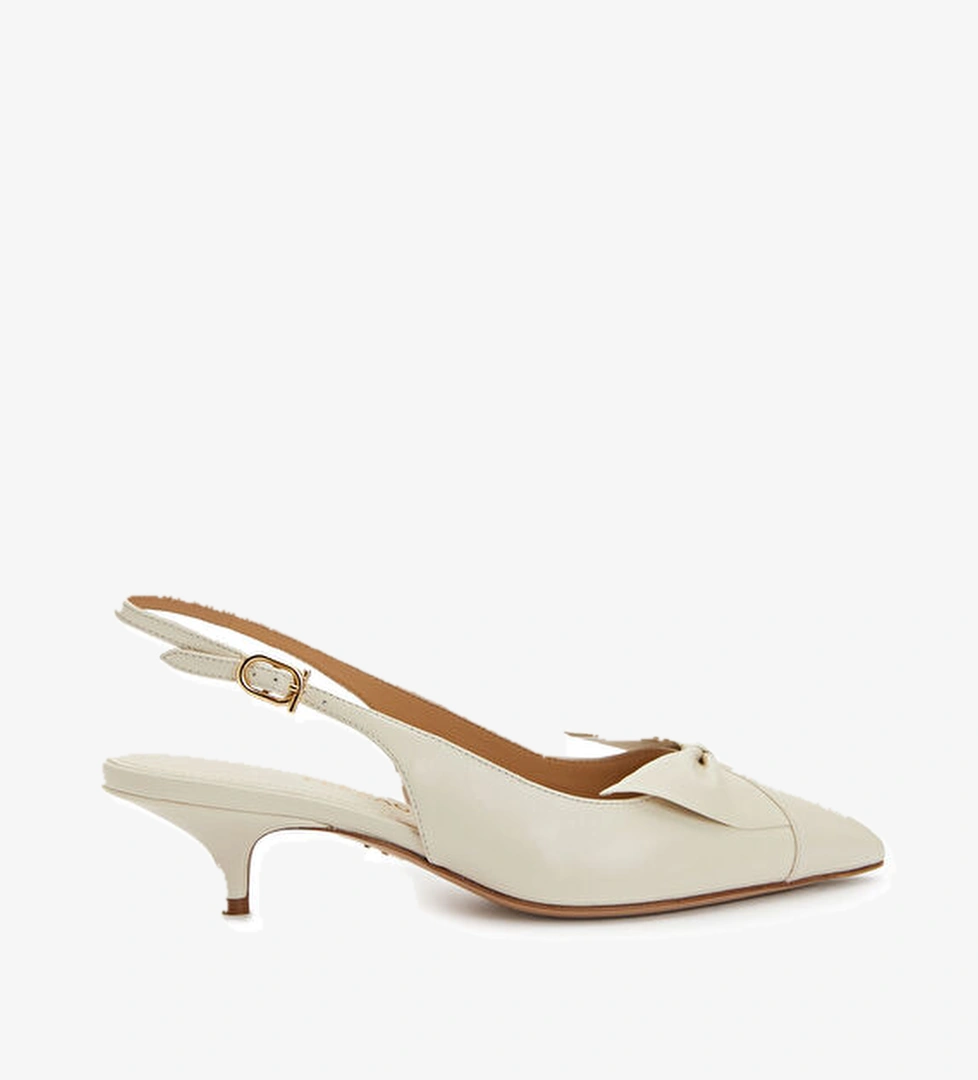 Ferragamo Ekru Deri Topuklu Ayakkabı model görseli