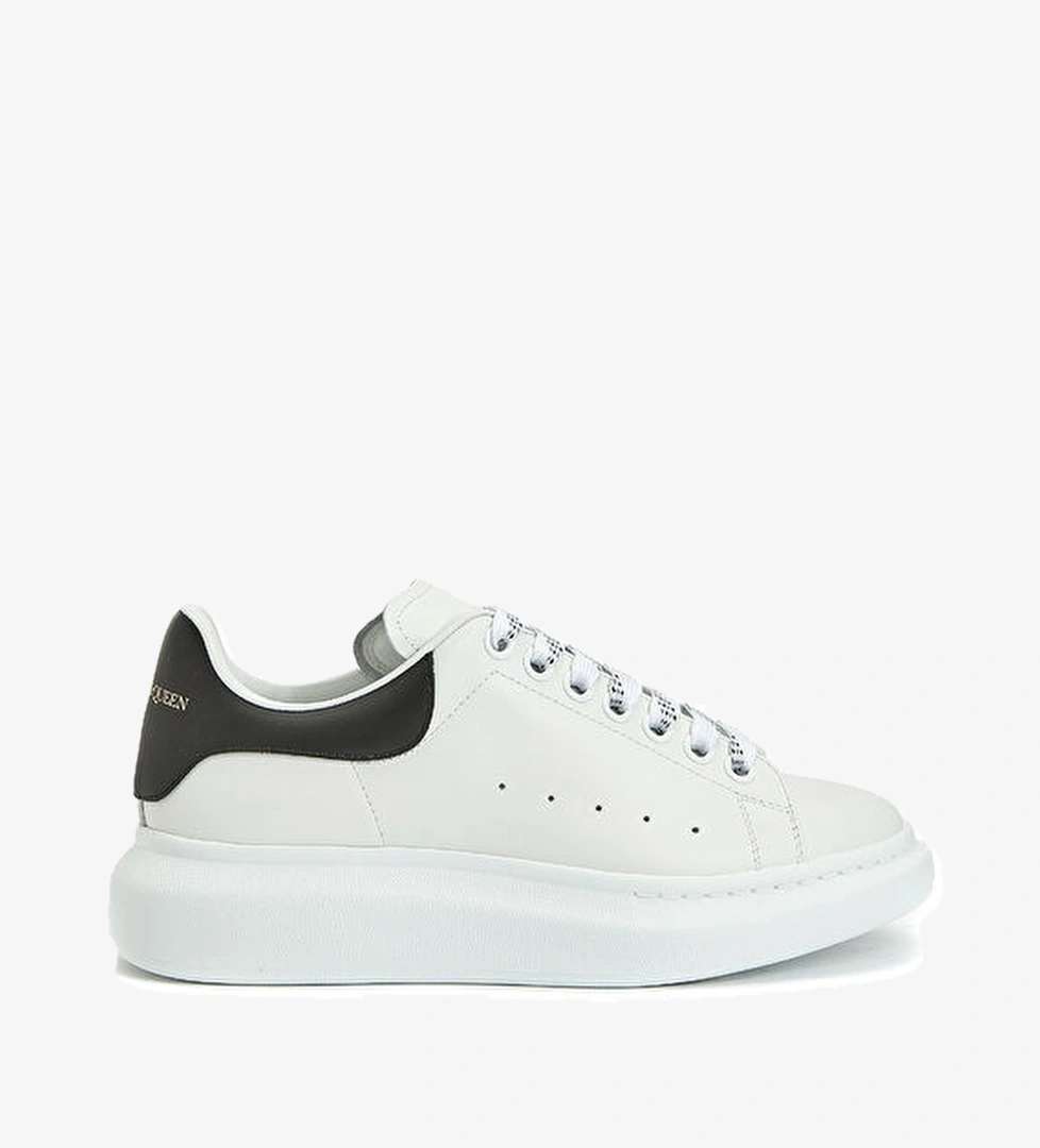 Mcqueen Oversized Siyah Erkek Süet Sneaker model görseli