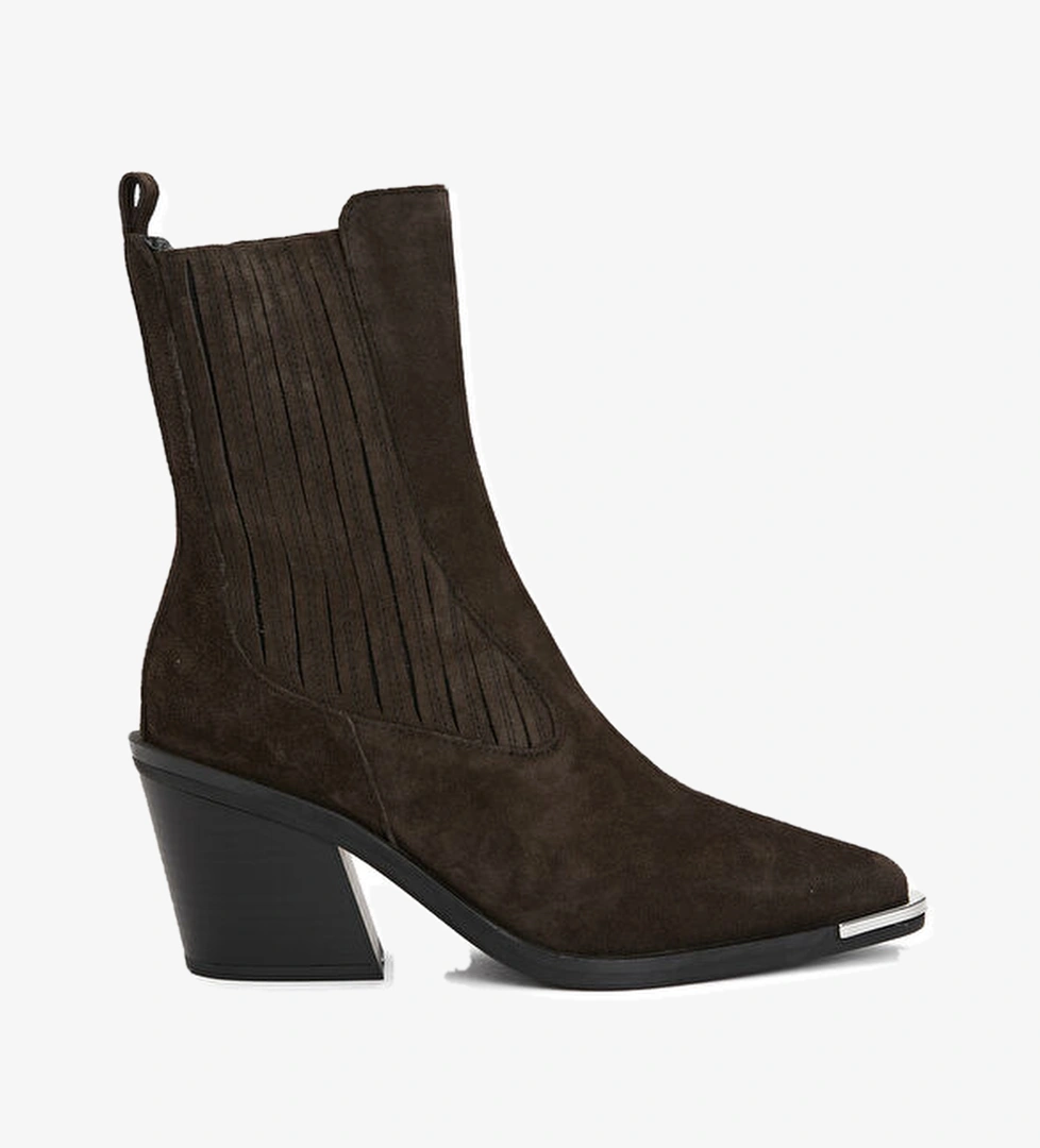 Academia Kahverengi Kadın Süet Western Bot model görseli