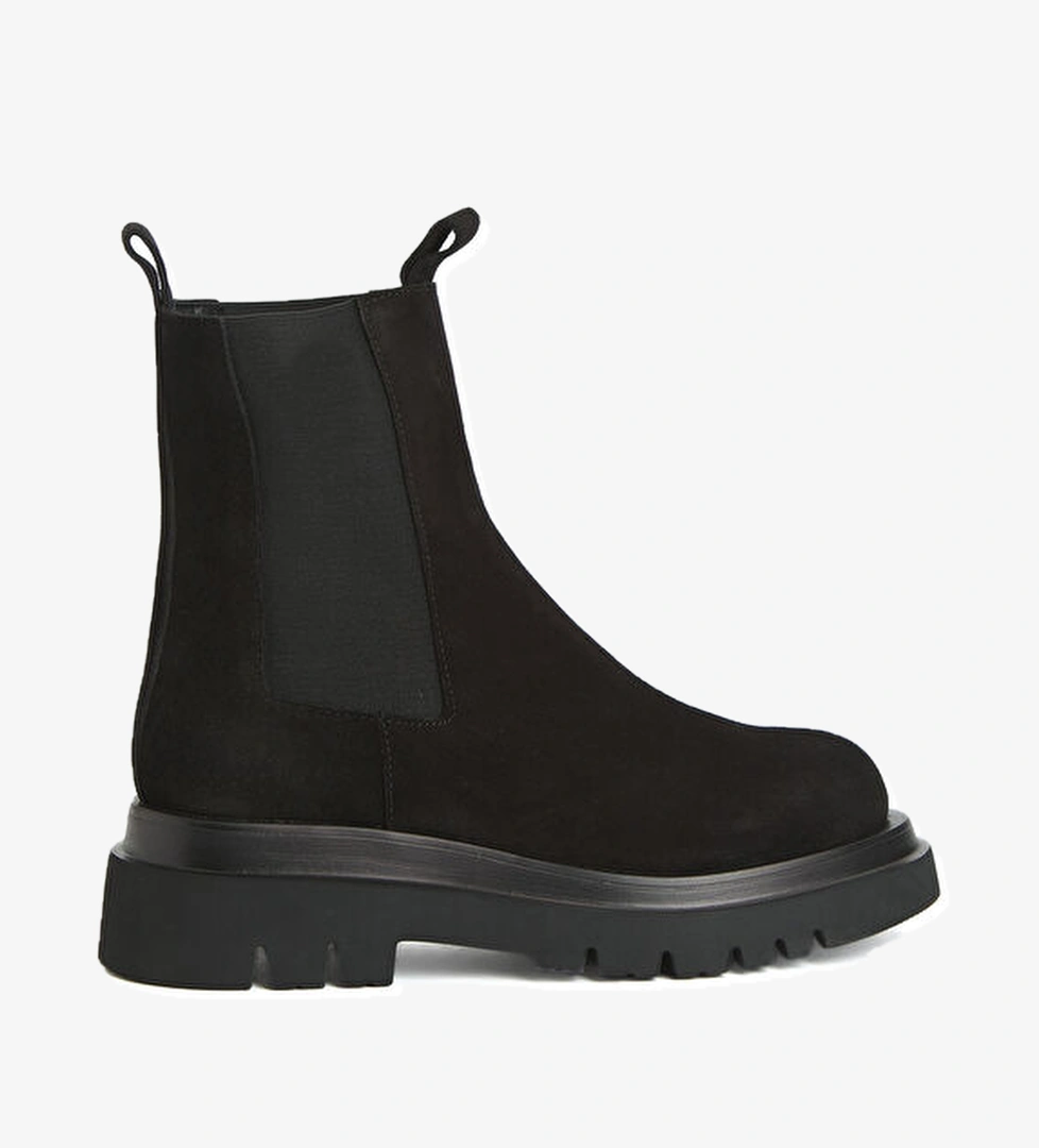 Academia Siyah Kadın Süet Bot model görseli