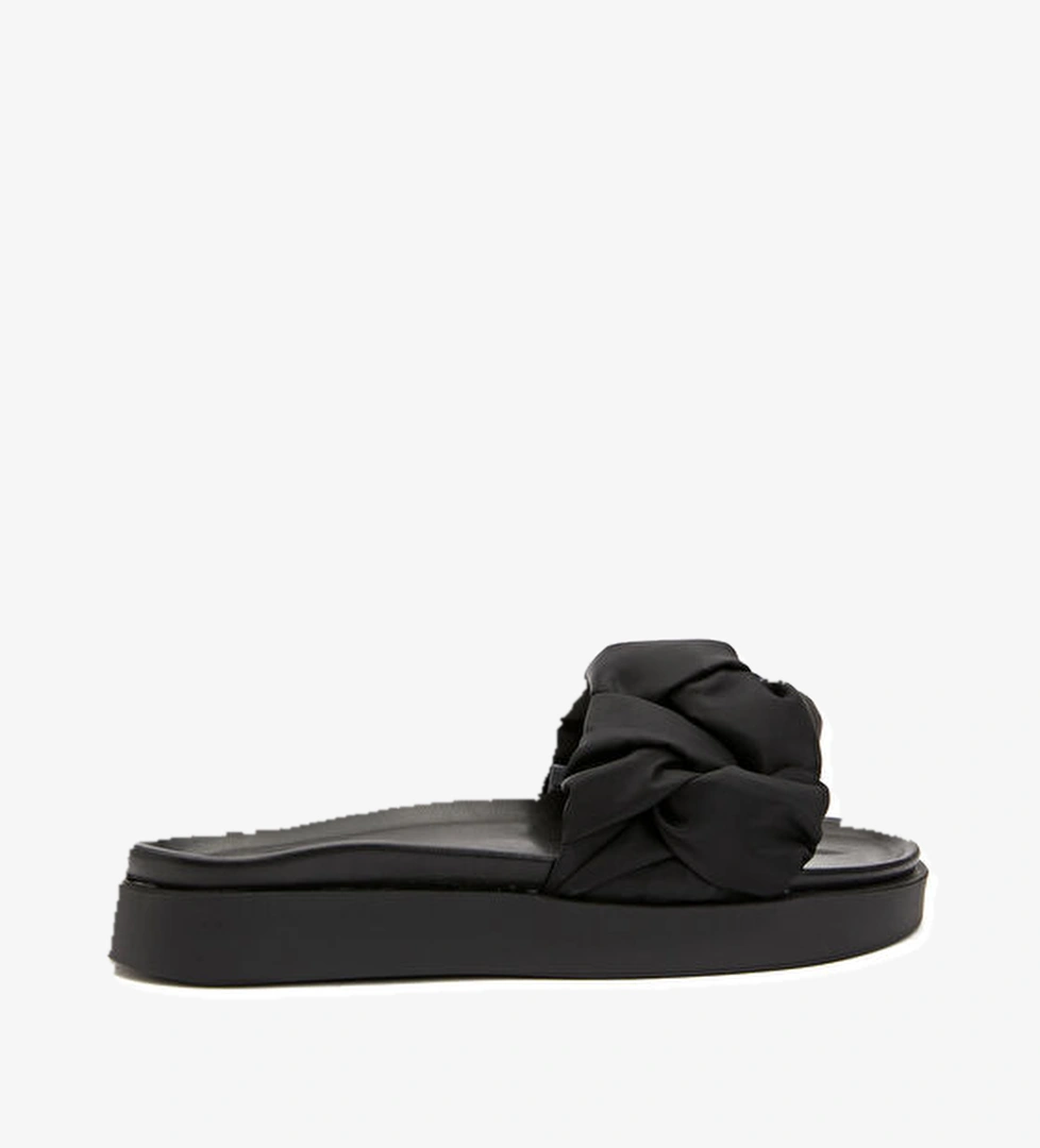 Siyah Kadın Terlik - Görsel 1