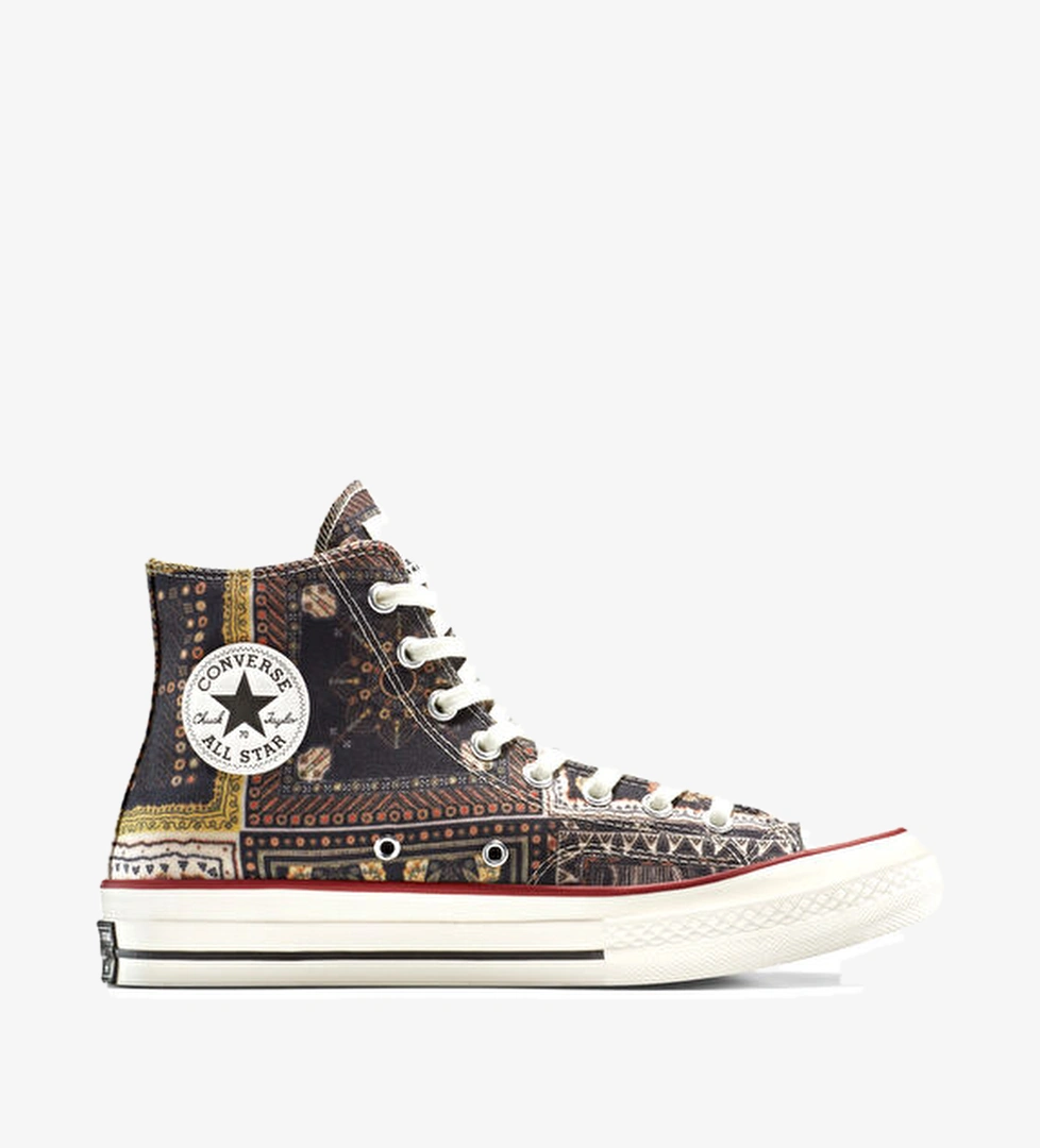 Converse SNEAKERS model görseli